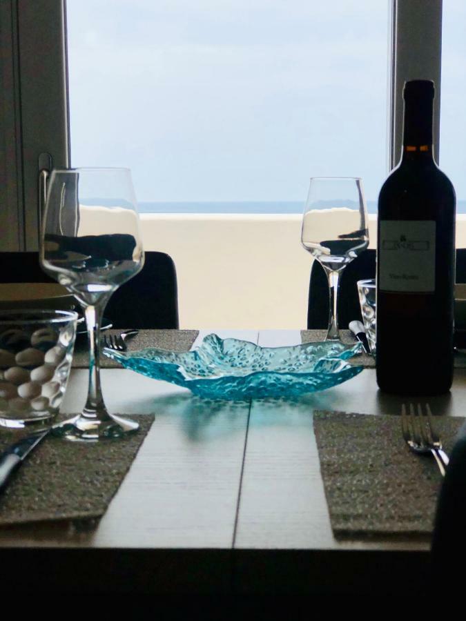 Apartment Tramonto Sea-Front Valledoria  Buitenkant foto