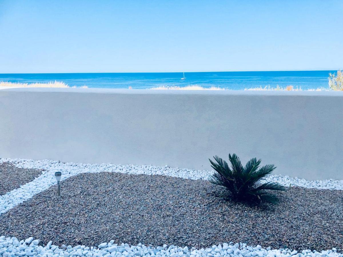 Apartment Tramonto Sea-Front Valledoria  Buitenkant foto